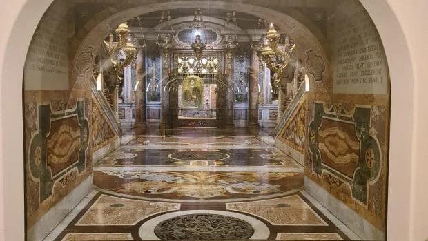 Ingresso e biglietti per Basilica di San Pietro, Piazza e Grotte Papali: Visita guidata pomeridiana