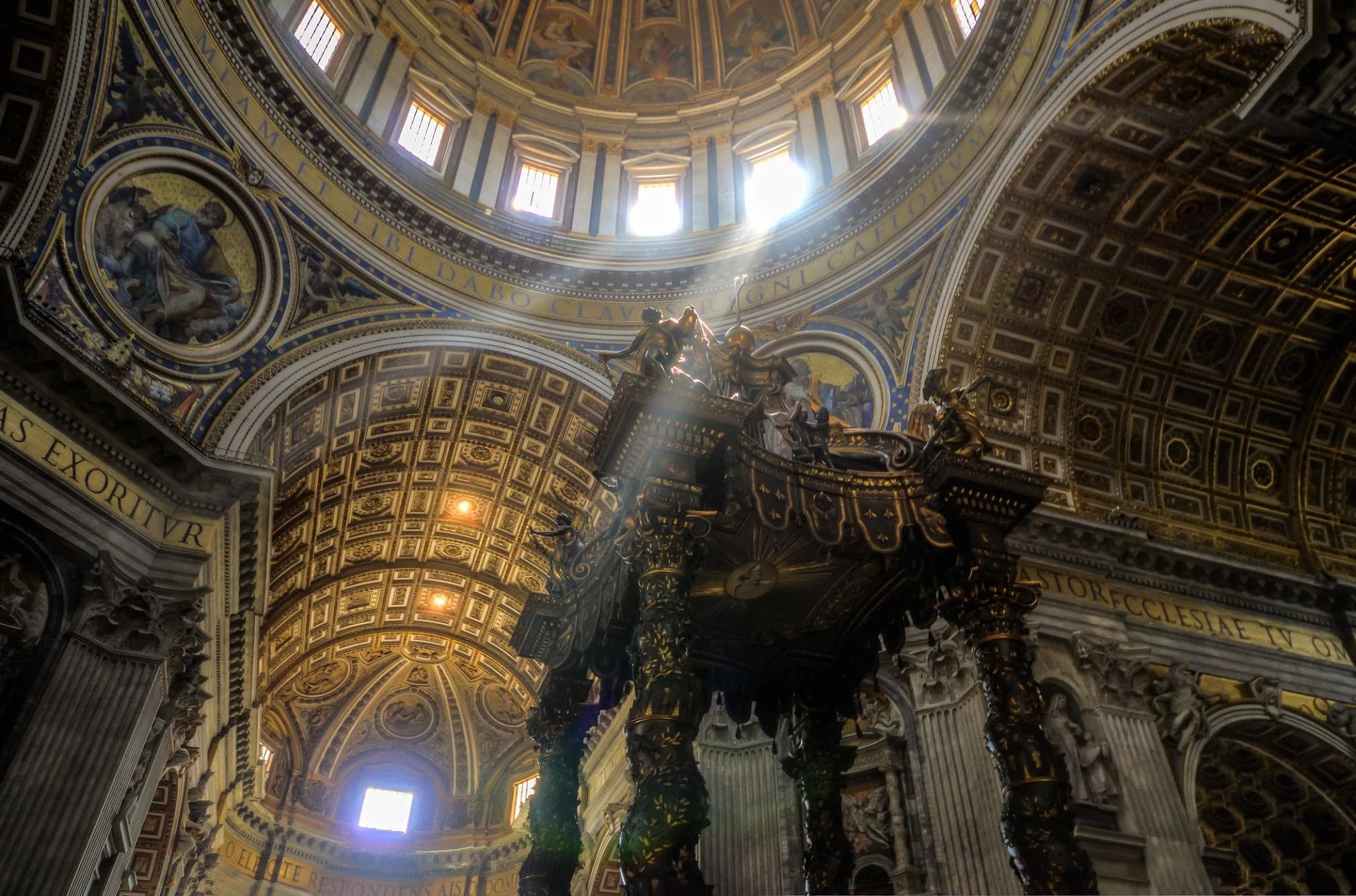 Ingresso e biglietti per Basilica di San Pietro, Piazza e Grotte Papali: Visita guidata pomeridiana
