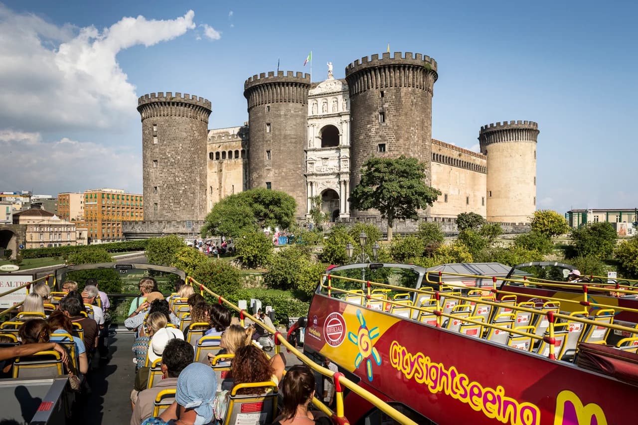 Ingresso e biglietti per Hop on Hop Off Napoli
