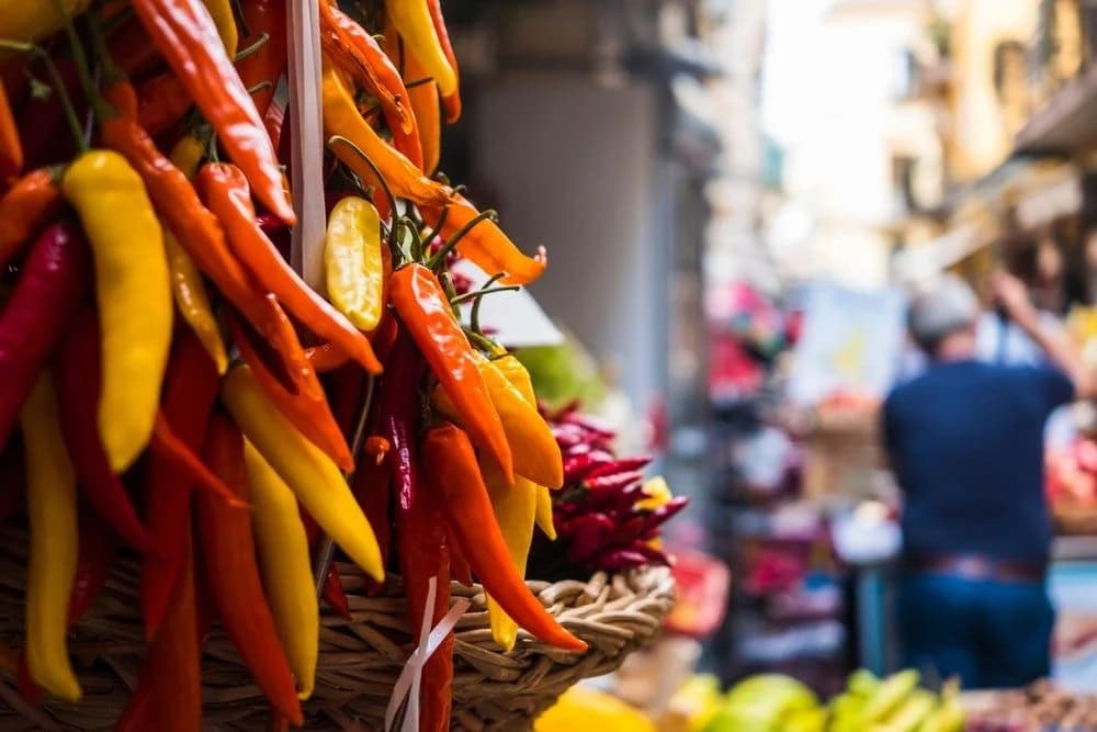 Ingresso e biglietti per Napoli tra mercati e street food