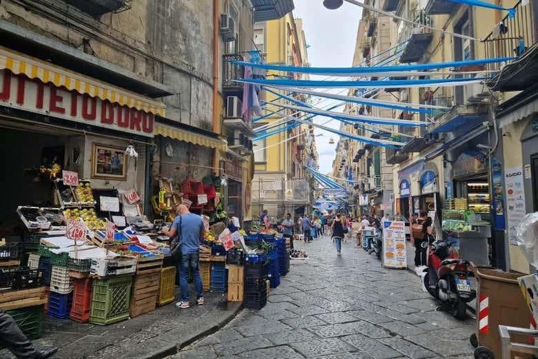 Ingresso e biglietti per Napoli tra mercati e street food