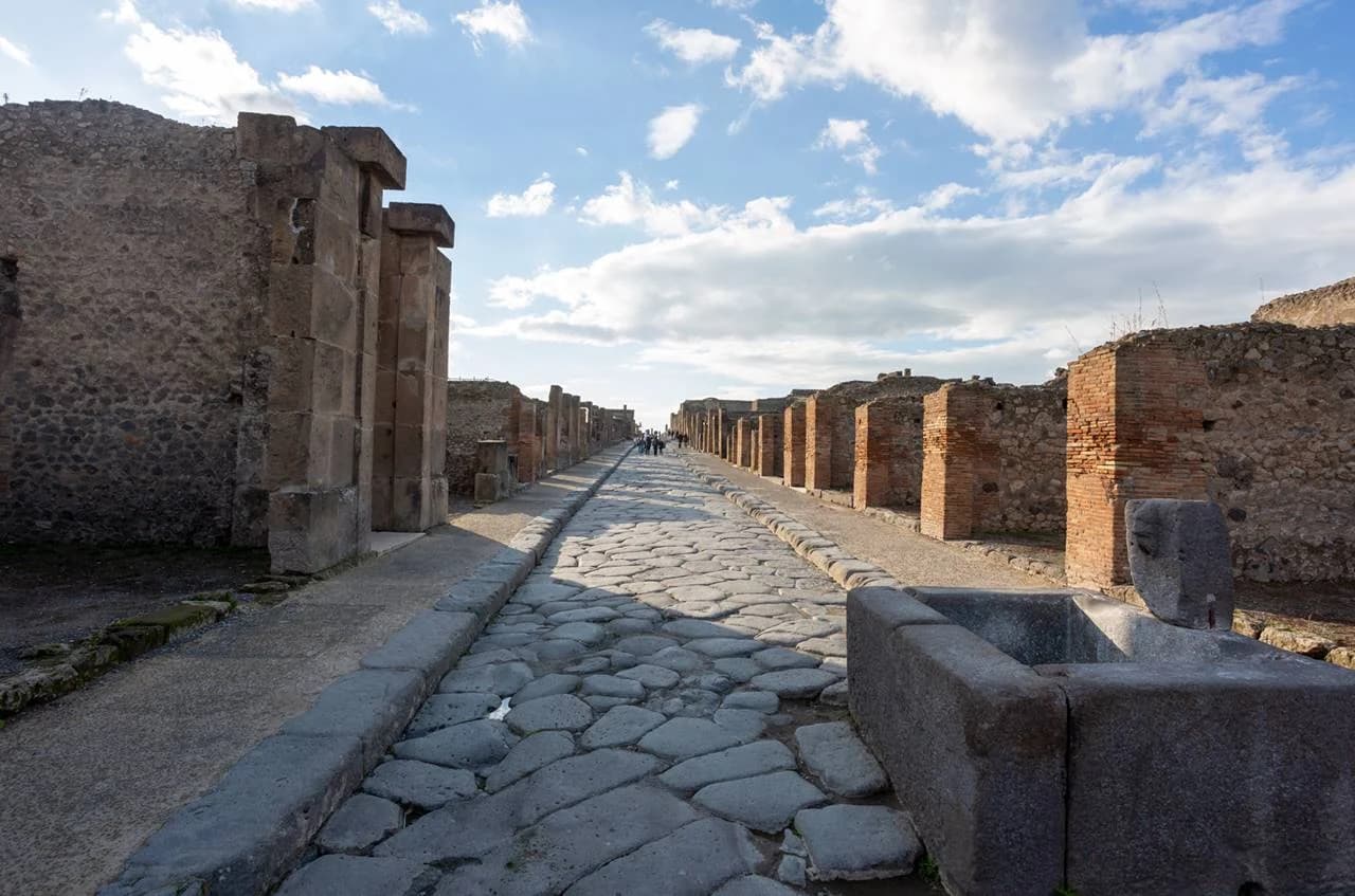 Ingresso e biglietti per POMPEI E VESUVIO CON PRANZO E DEGUSTAZIONE DI VINI