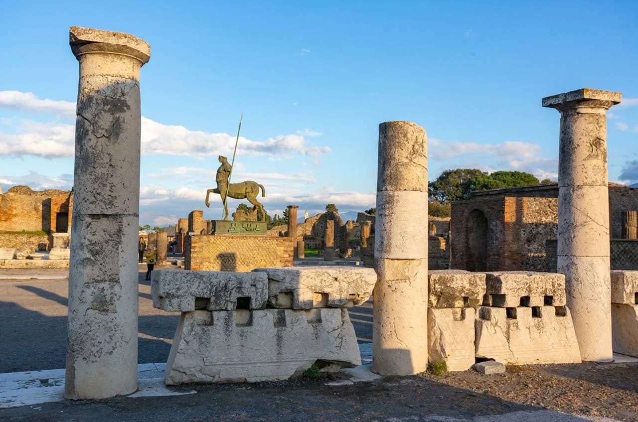 Ingresso e biglietti per POMPEI E VESUVIO CON PRANZO E DEGUSTAZIONE DI VINI