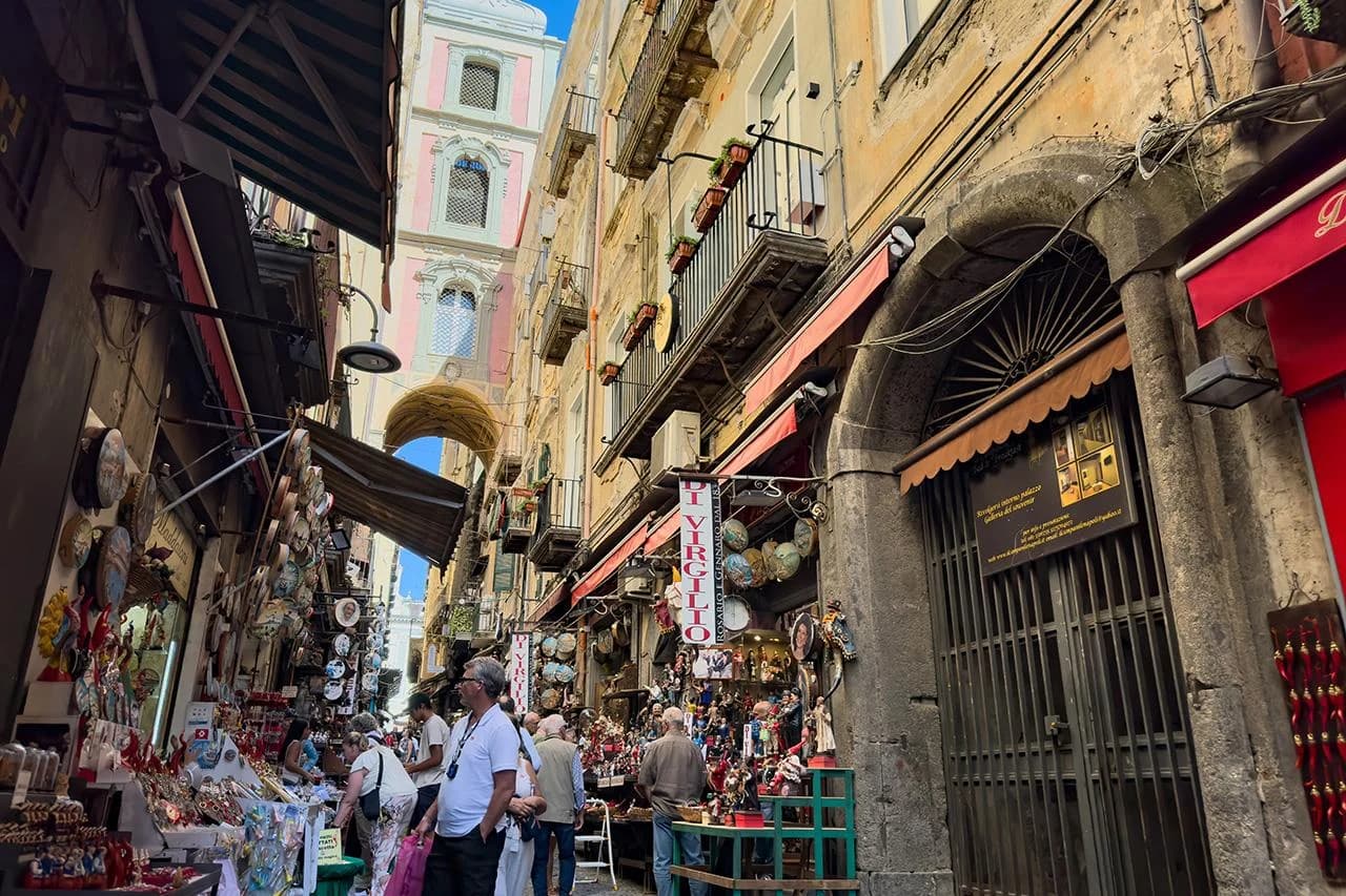 Ingresso e biglietti per TOUR DELLA CITTÀ DI NAPOLI CON LE ROVINE SOTTERRANEE