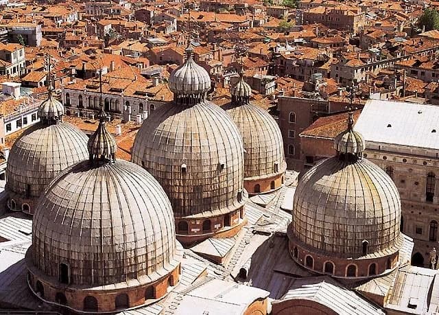 Ingresso e biglietti per Tour guidato con ingresso prioritario della Basilica di San Marco e History Gallery
