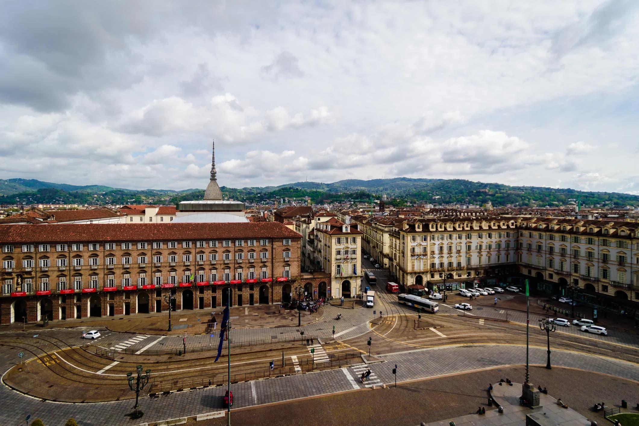 Ingresso e biglietti per Visita guidata a Palazzo Reale e giro città
