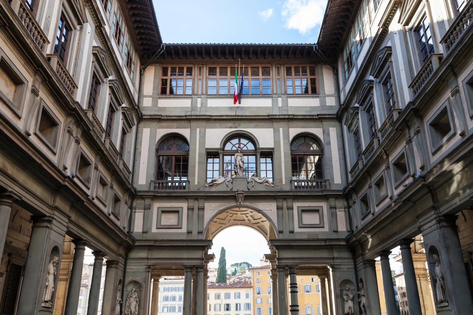 Ingresso e biglietti per Visita guidata a piedi di Firenze & Biglietto salta la fila Uffizi