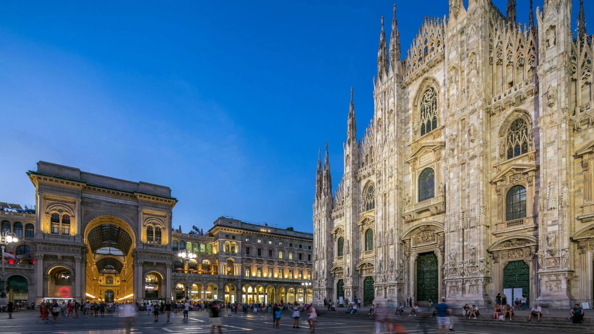 Ingresso e biglietti per Visita guidata serale a piedi a Milano